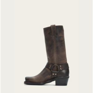 Women's Frye Harness Boots 12R in Smoke size 8